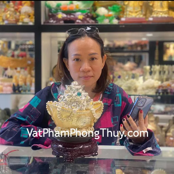 Chị Thủy - khách hàng mua nguyên bảo